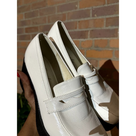 Sheln Platform Shoes - Picture 4 of 5